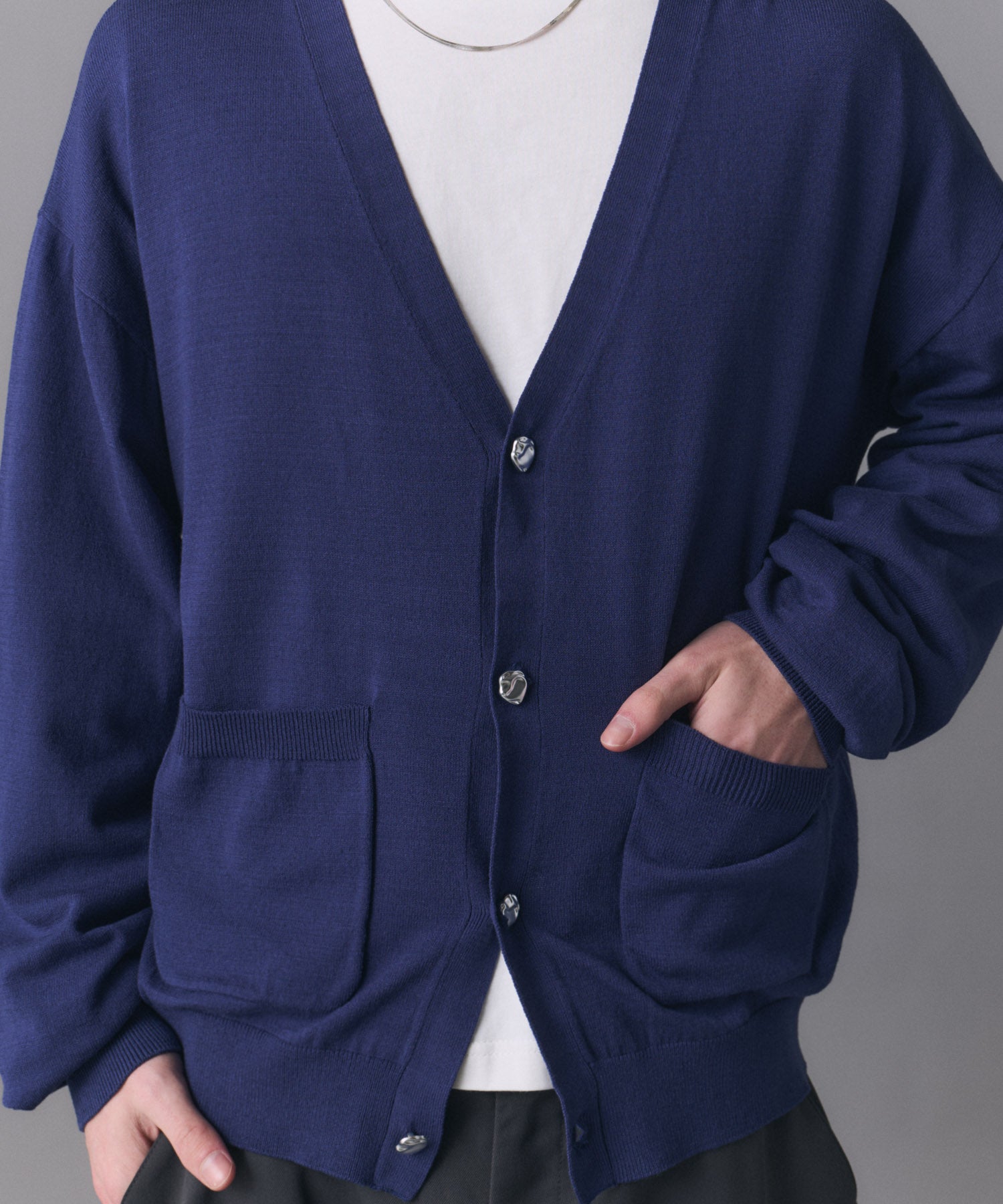 Stone-like Button Cardigan / ストーンライクボタンカーディガン