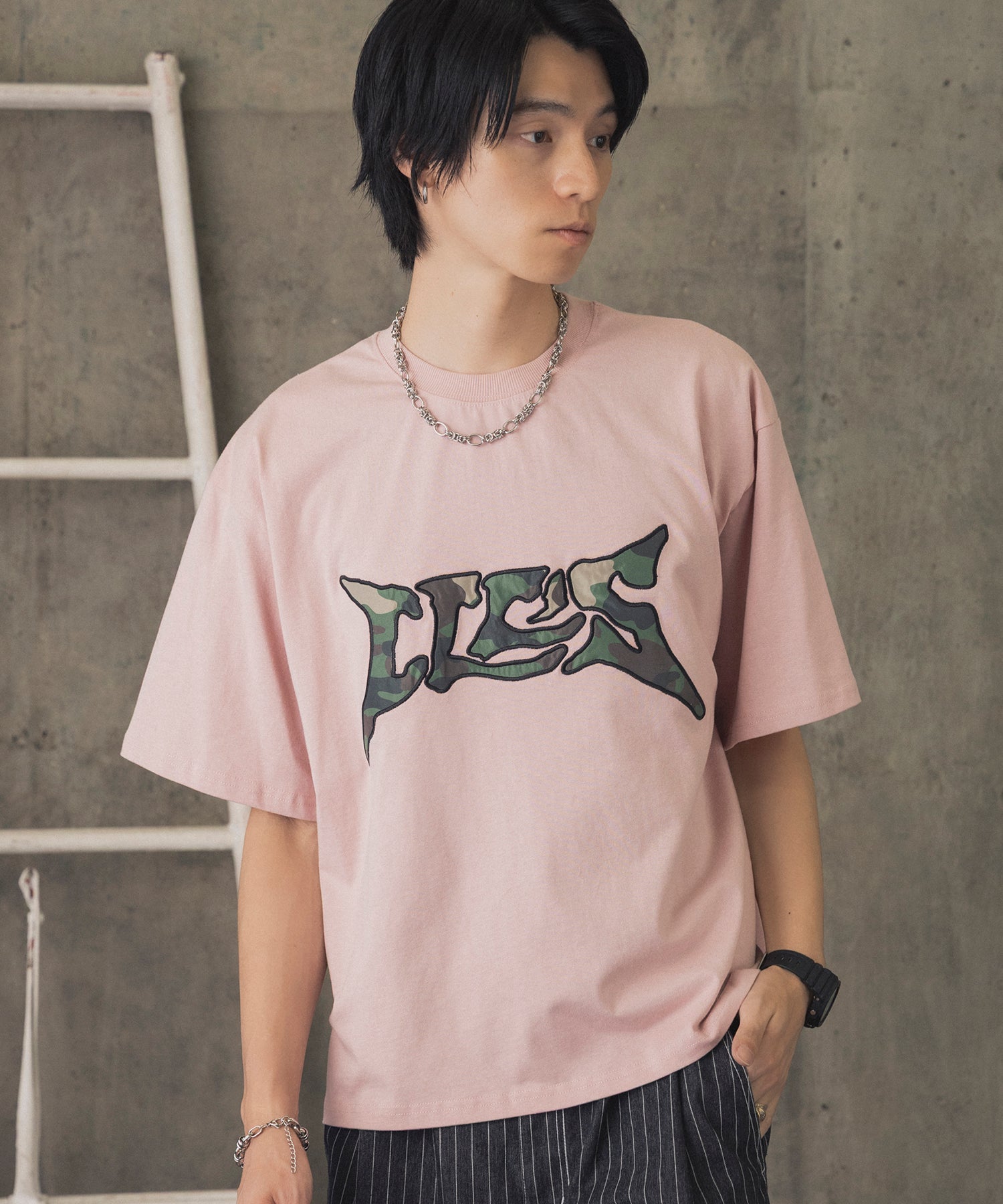 ASSORTED PATTERN GRAPHIC TEE / アソート柄グラフィックTシャツ