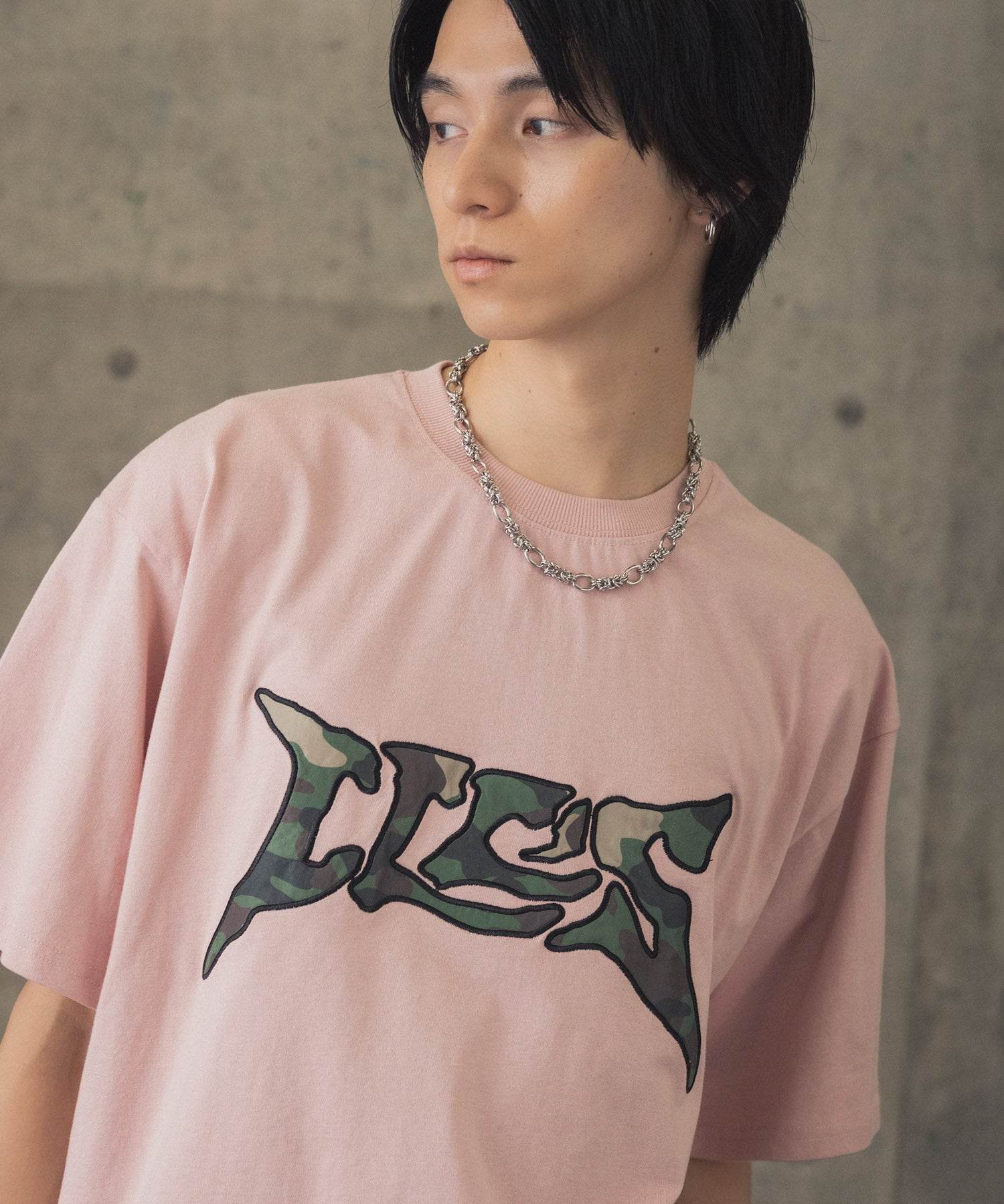 ASSORTED PATTERN GRAPHIC TEE / アソート柄グラフィックTシャツ