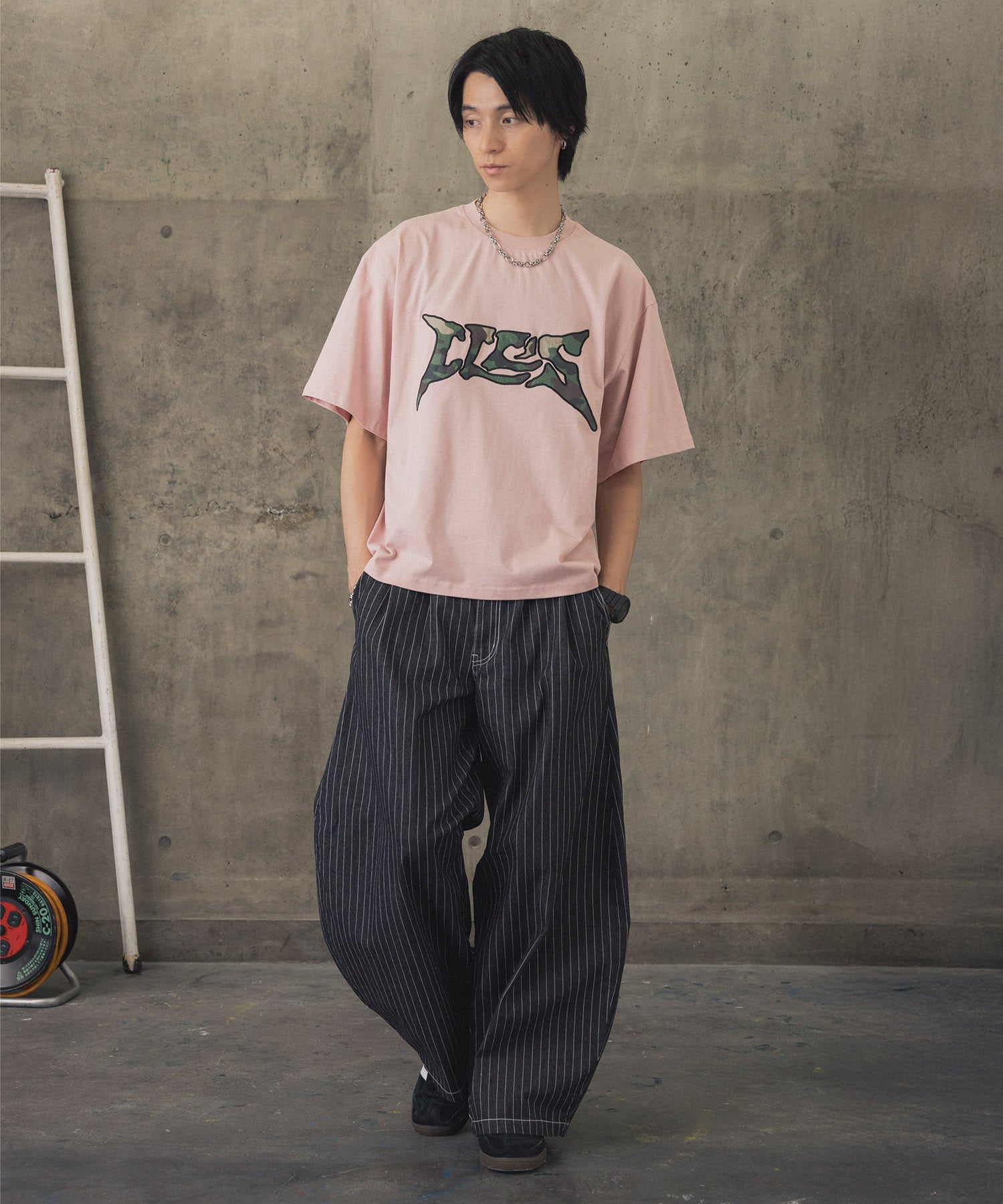 ASSORTED PATTERN GRAPHIC TEE / アソート柄グラフィックTシャツ