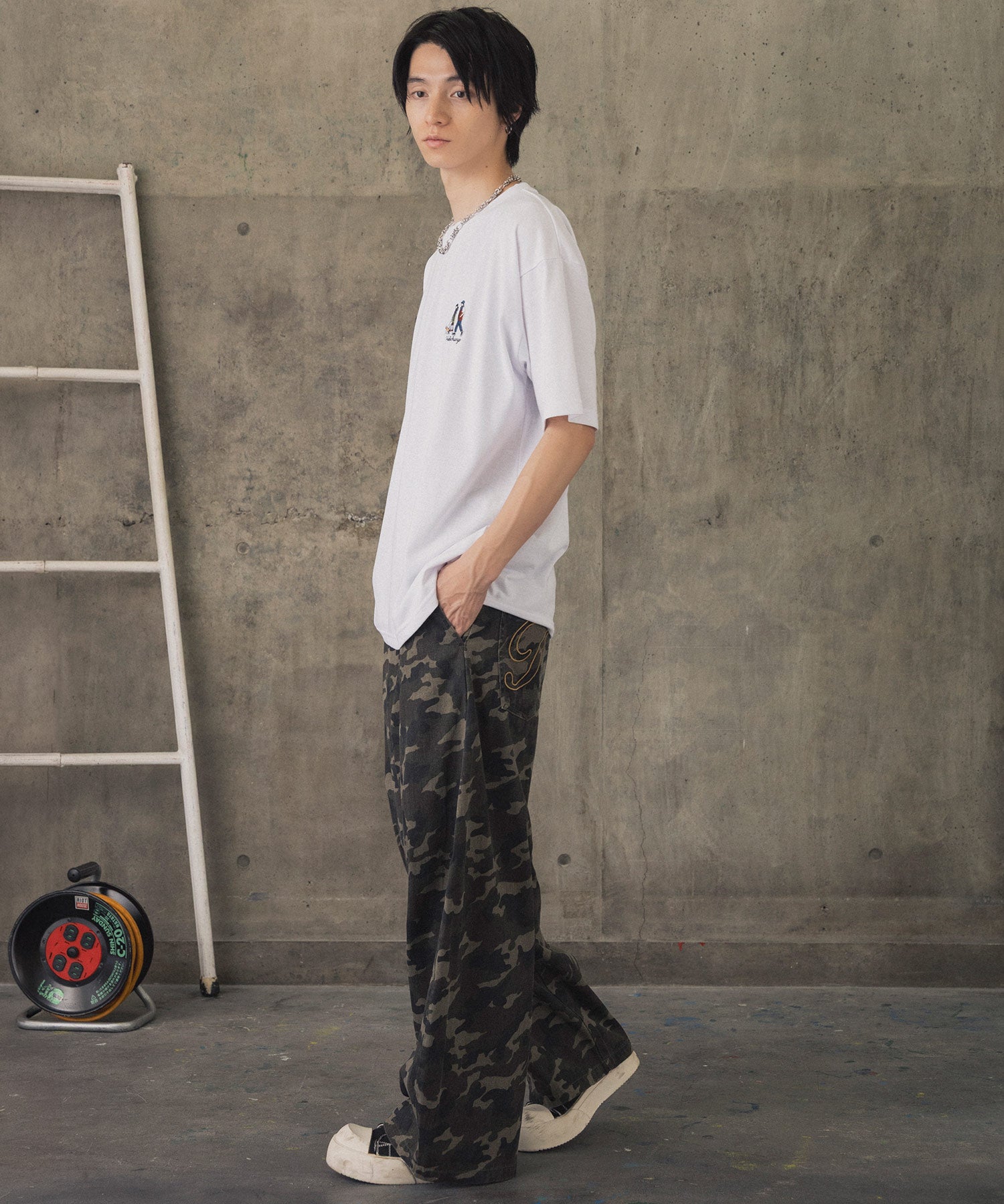 ウォーキングB ワンポイント刺繍ロゴ ビッグシルエット半袖Tシャツ