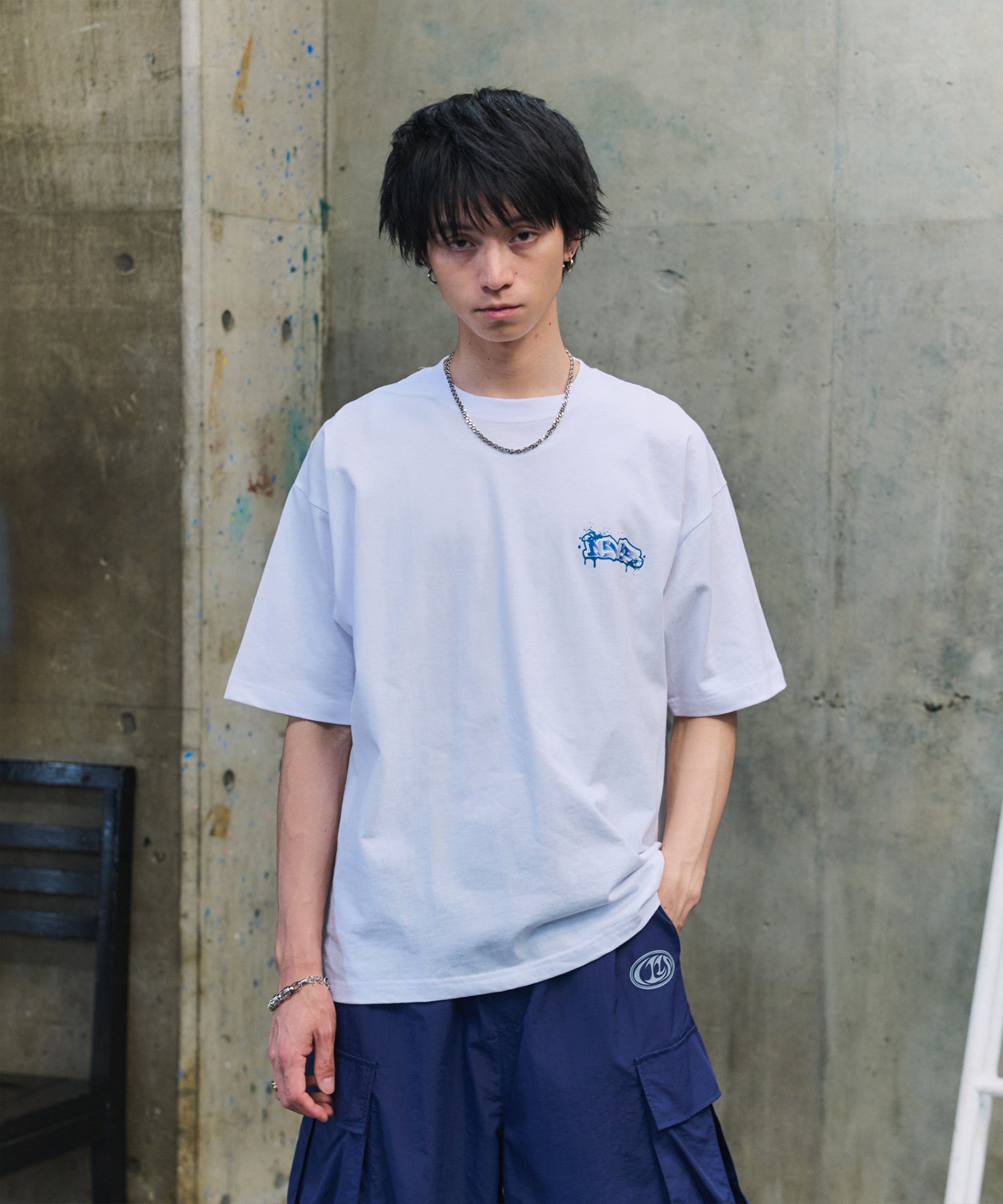 ボックスシルエット スプラッシュ タギング ストリートグラフィック 半袖Tシャツ