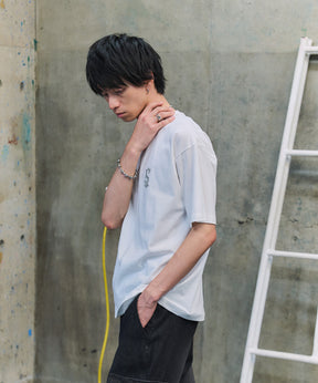 フェードロゴ ボックスシルエット グランジ風 レトロモチーフ バックプリント 半袖Tシャツ