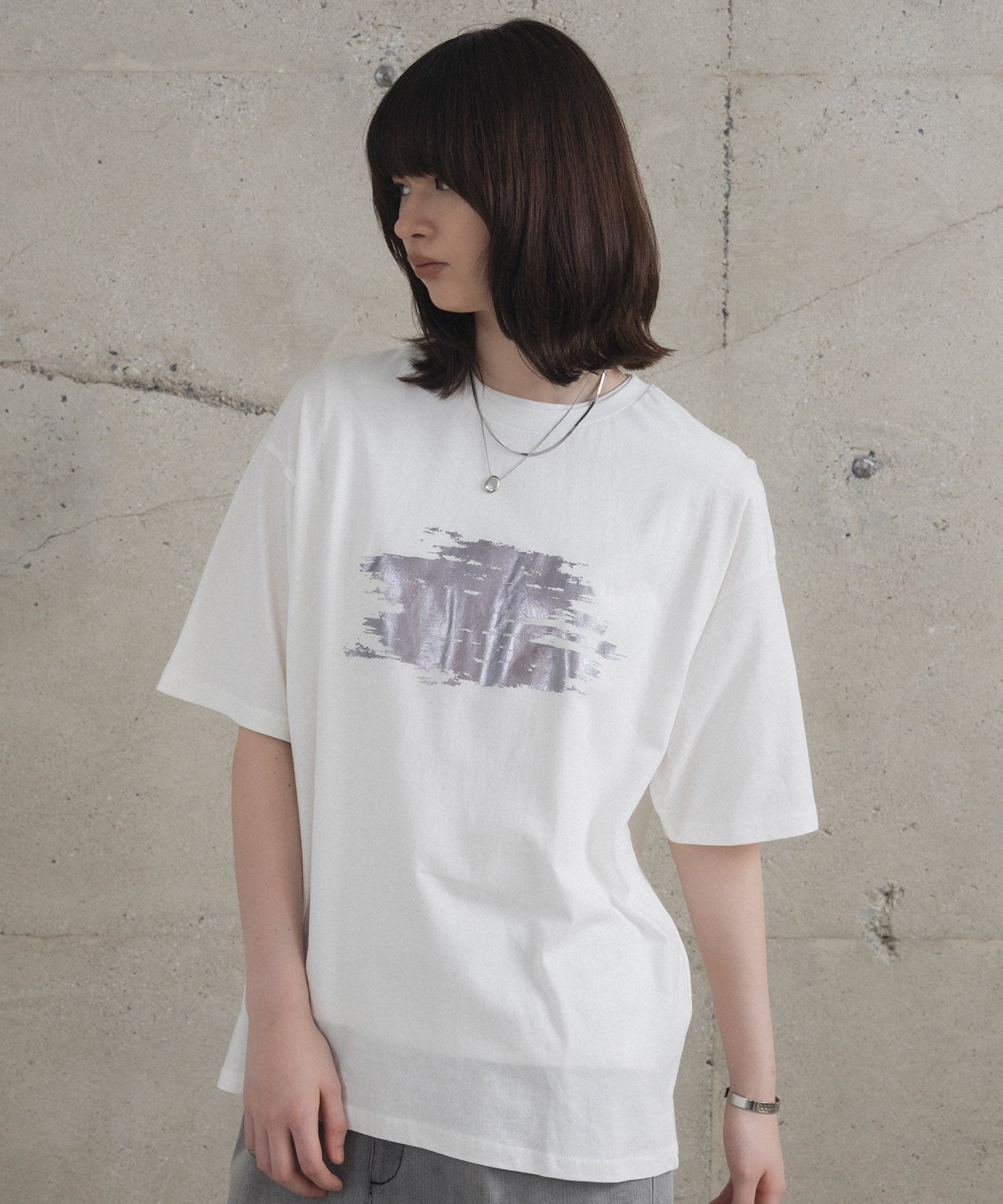 アブストラクトグラフィック箔プリント 半袖Tシャツ