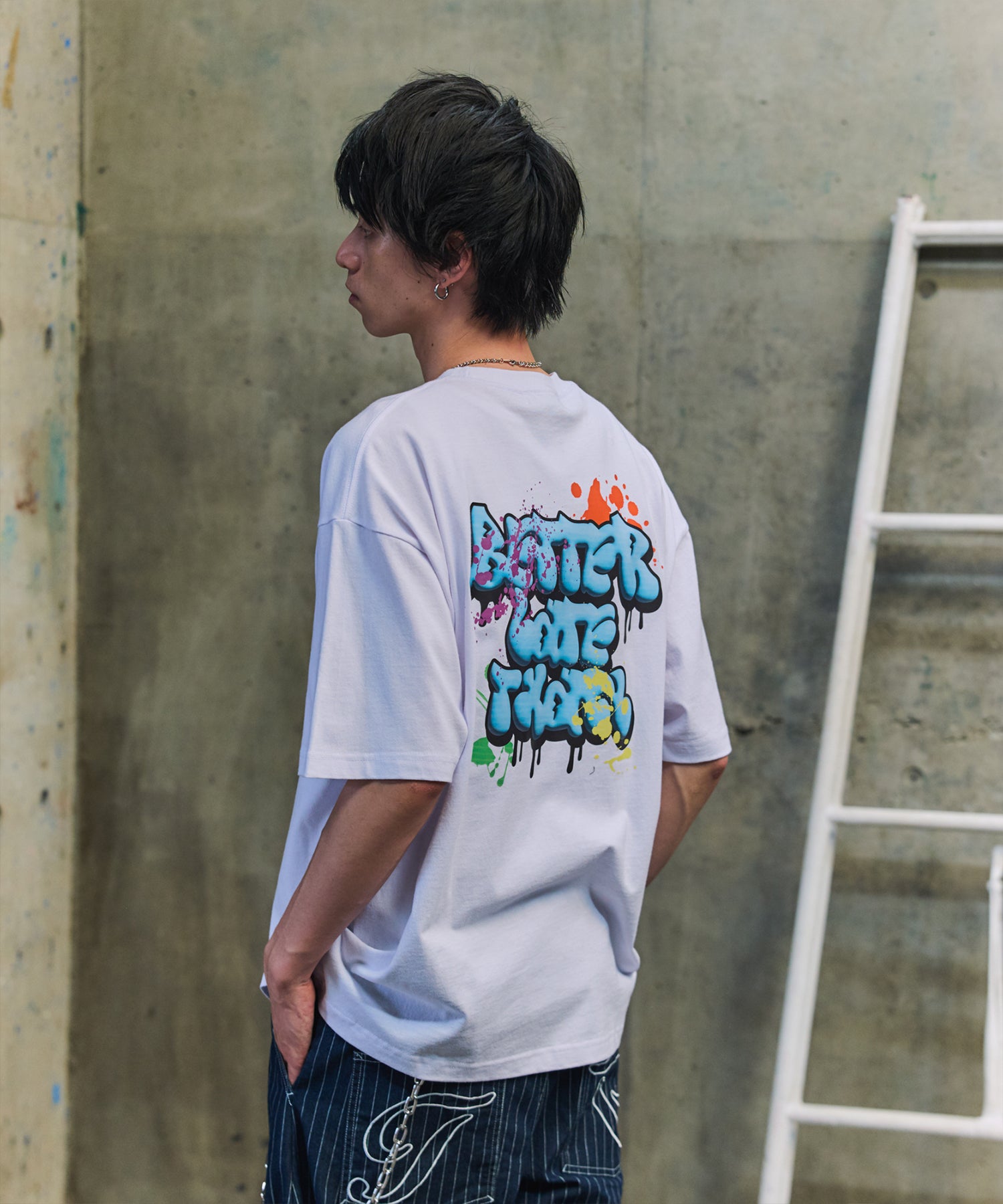 ボックスシルエット スプラッシュ タギング ストリートグラフィック 半袖Tシャツ