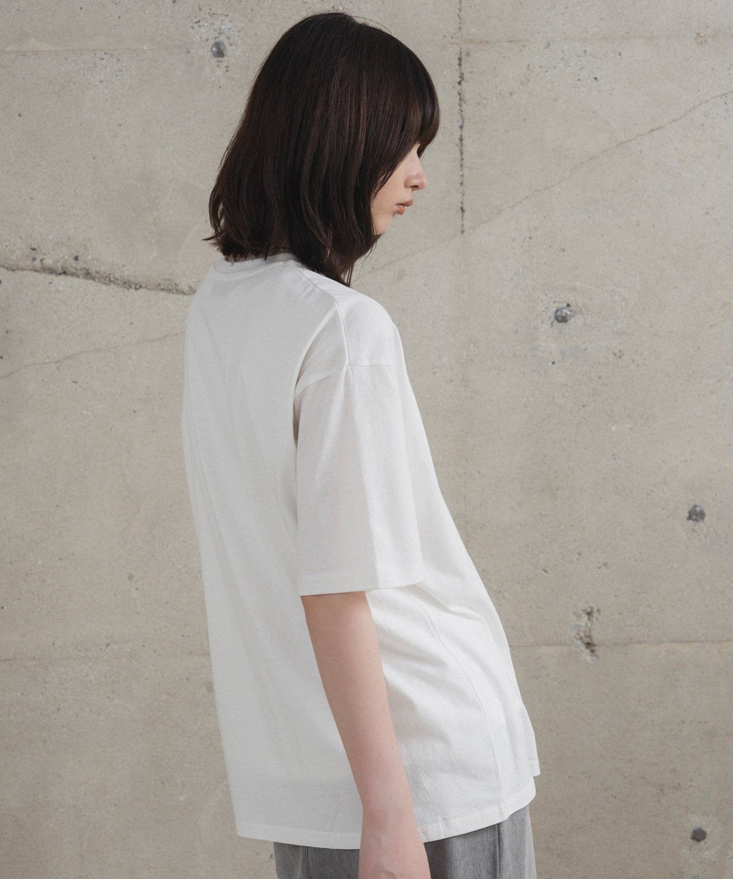 アブストラクトグラフィック箔プリント 半袖Tシャツ