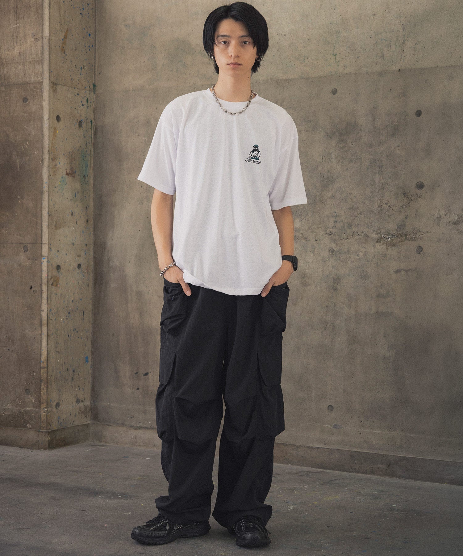 ヒゲオジサンB ワンポイント刺繍ロゴ ビッグシルエット半袖Tシャツ