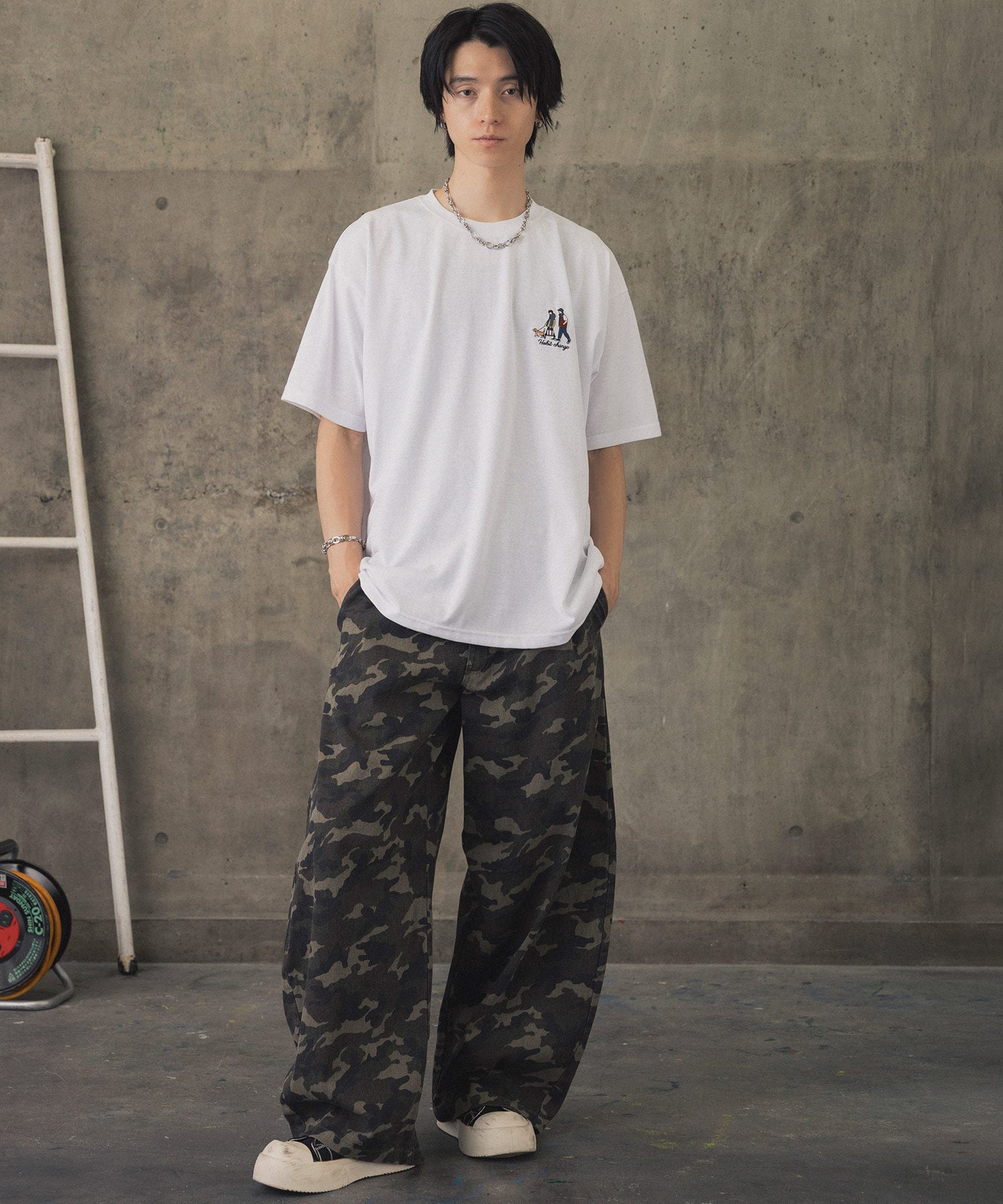 ウォーキングB ワンポイント刺繍ロゴ ビッグシルエット半袖Tシャツ