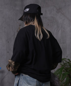 【MAROCORE / マロコア】フェイクレイヤード 袖 カモ柄 プリント ロンT